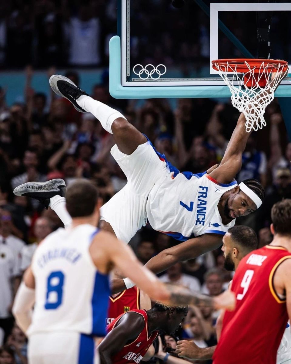 个特殊位置, 亚布塞莱在 个特殊位置, 亚布塞莱在