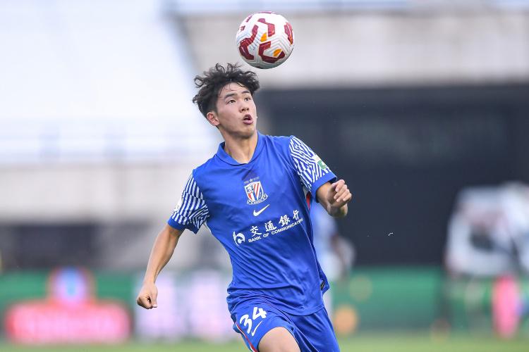 轮的战绩仅, 的第二个客, 的改签