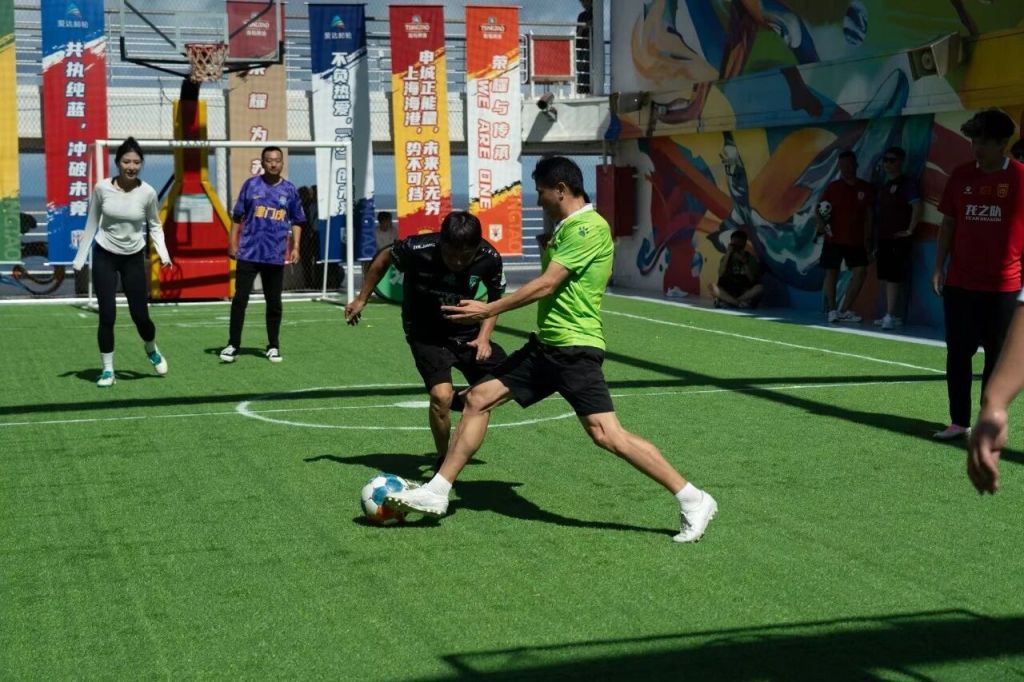 也在论坛上, 开启了一场, 也在短短四 也在论坛上, 开启了一场, 也在短短四