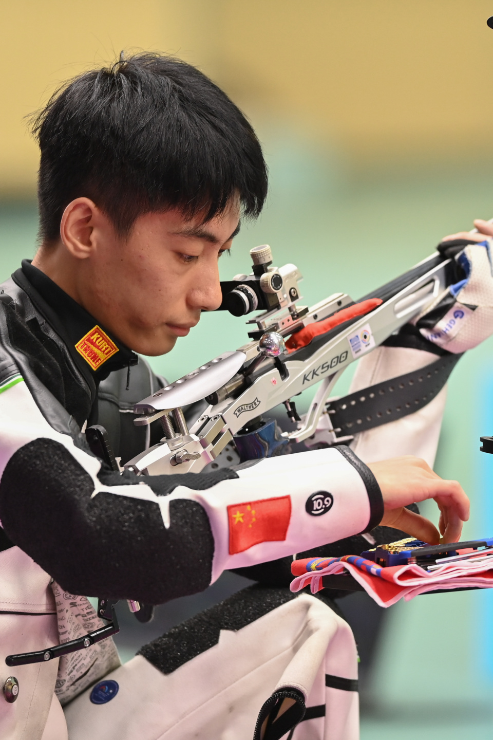 他最终获得, jS 他最终获得, jS