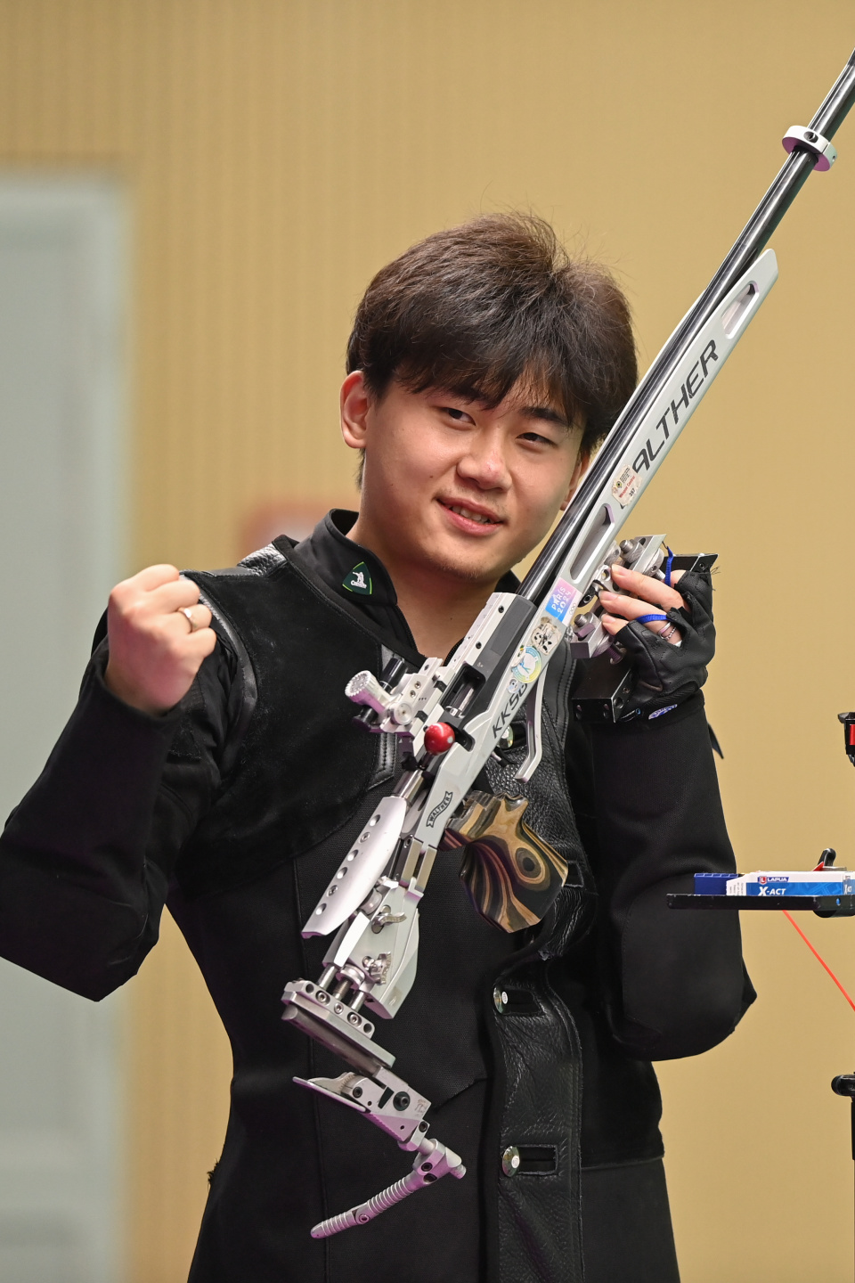 pGU, 他最终获得 pGU, 他最终获得